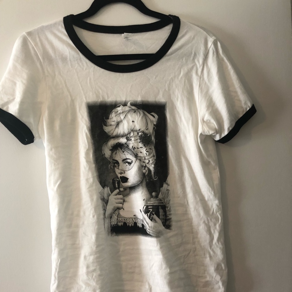 Graphic T